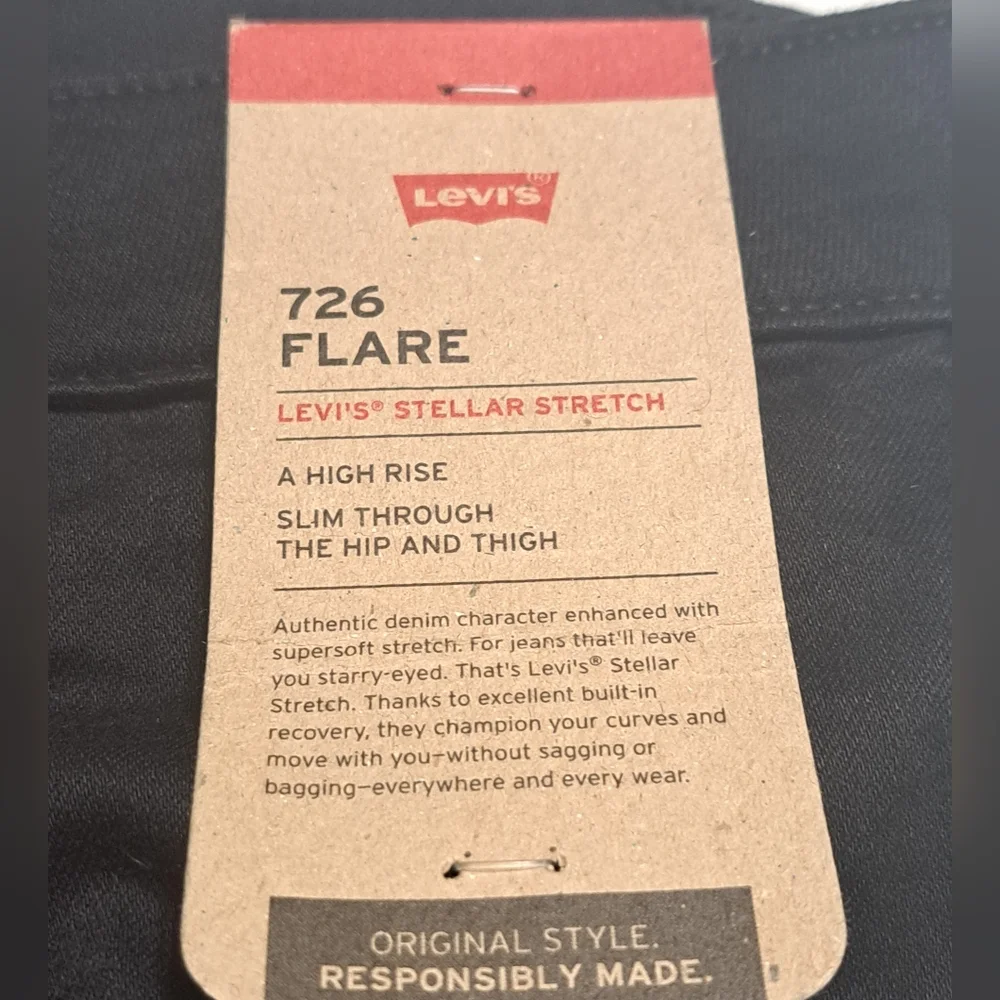 Levi's Women's 726 High-Rise Flare  Stretch  Denim Jeans Black 34 X 32 NWT - Picture 7 of 15